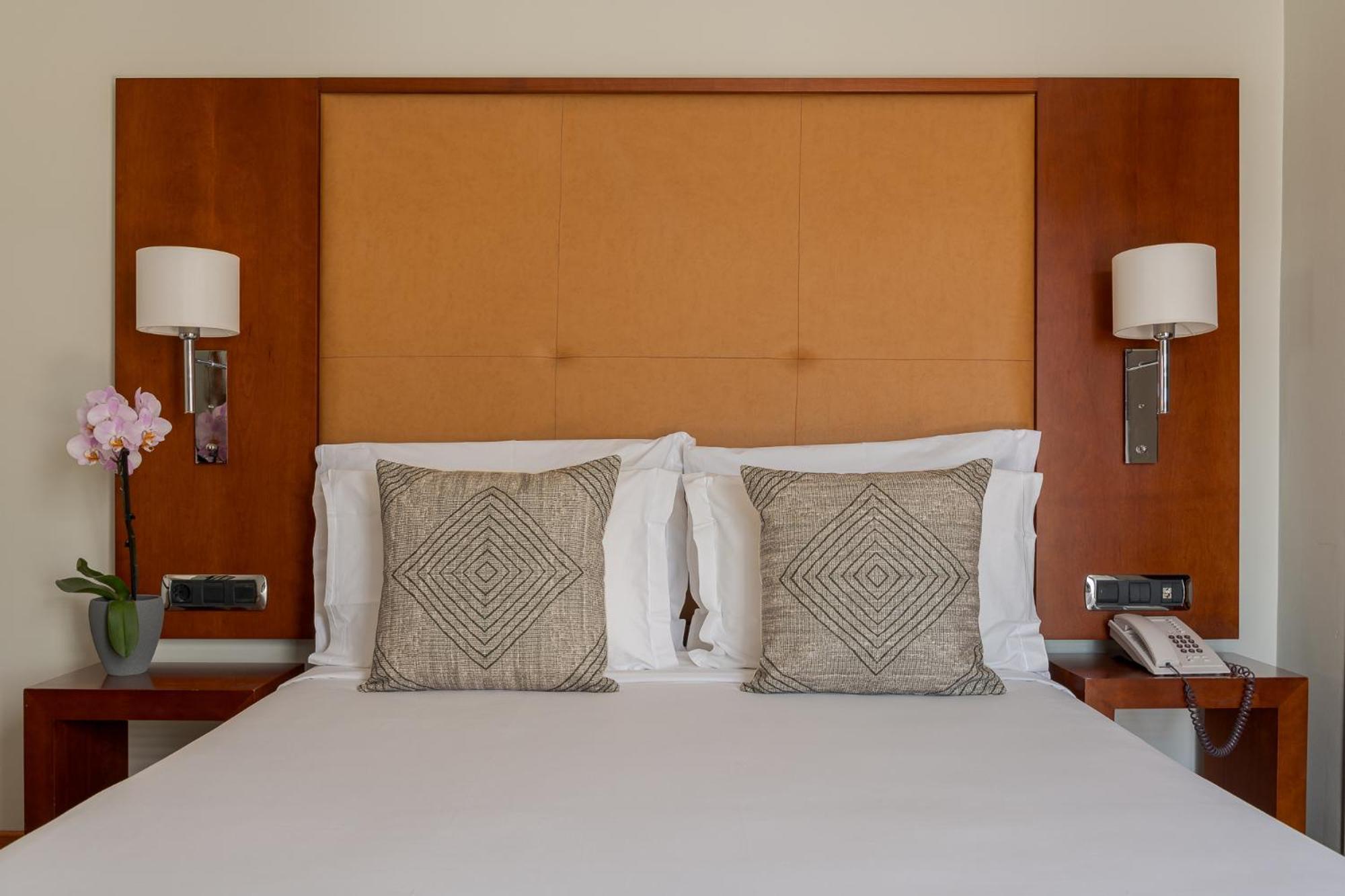 Dom Carlos Liberty Hotel 3*
